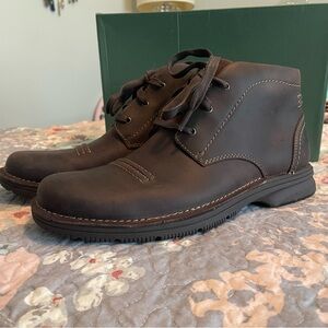 Clarks Senner Drive Boots in Chocolate Sz. 9.5 Men’s